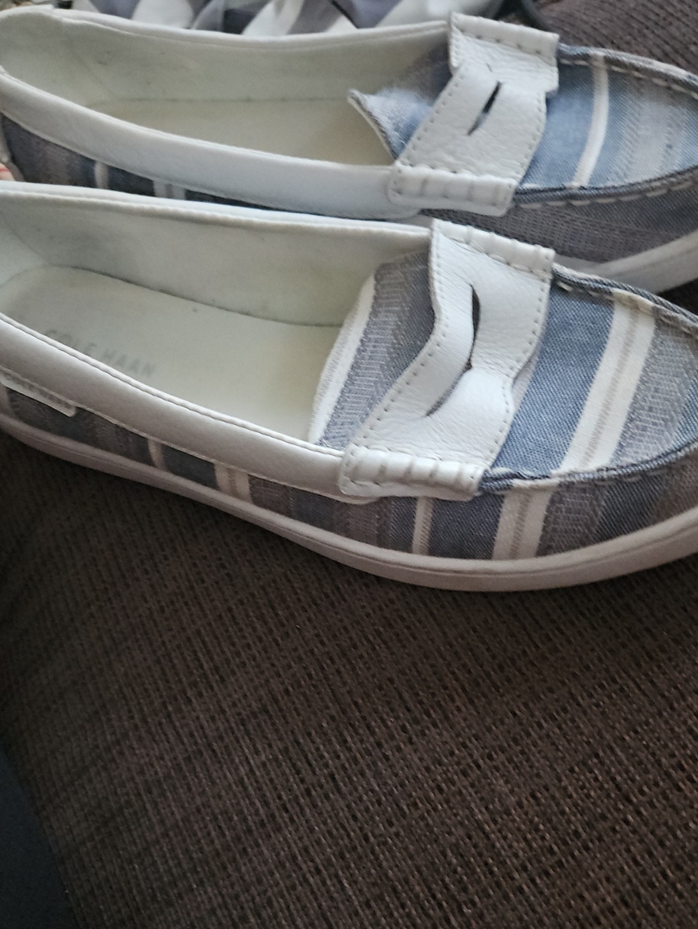 Cole Haan Women's Blue And Ivory Nantucket Penny Loafer Size 8B